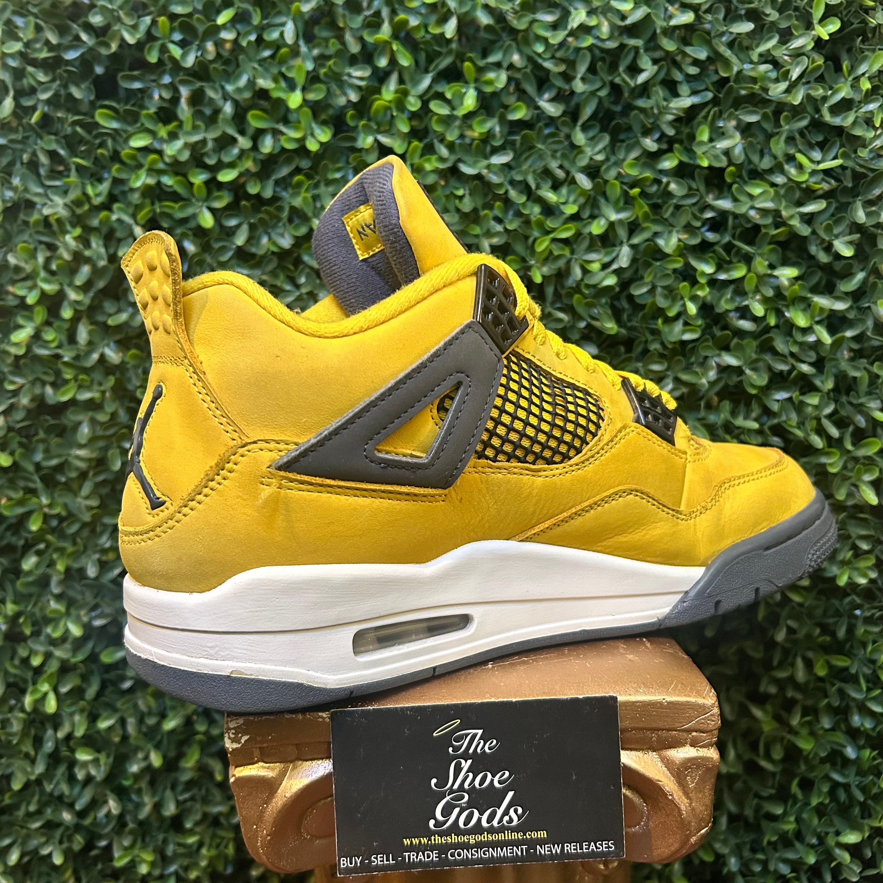 Air Jordan 4 Lightning (2021)